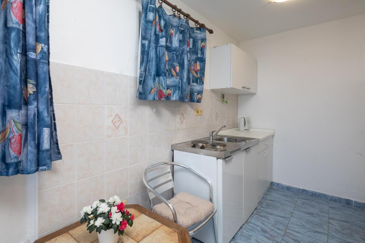 Beach Apartments "Bili Cvitak" Duće Eksteriør bilde